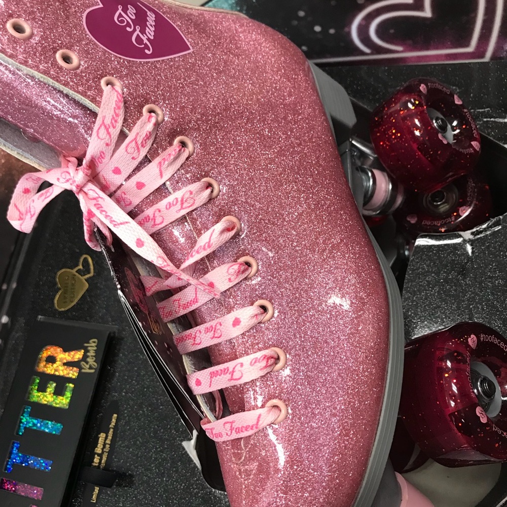 Too Faced sure grip roller skates VERY RARE